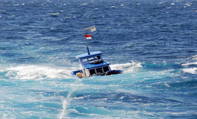 4 Korban Kapal Tenggelam di Perairan Selayar Belum Ditemukan, Pencarian Masih Terus Berlanjut