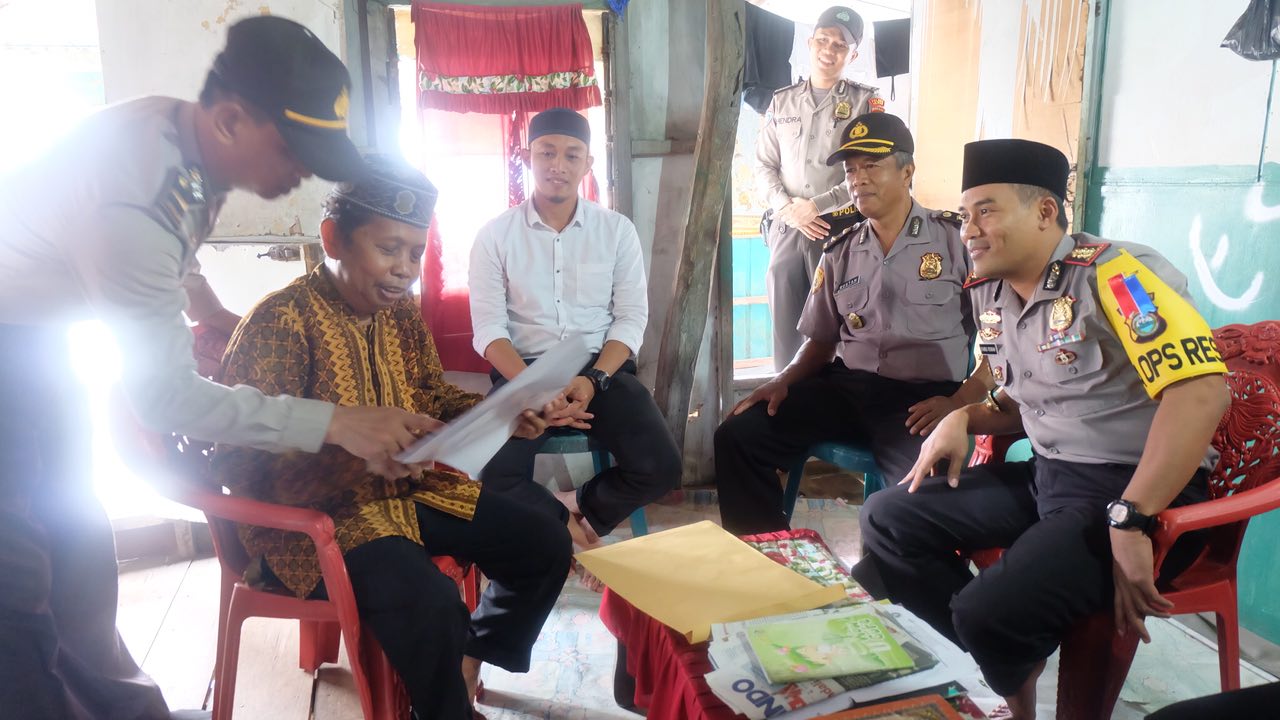 Marbot Masjid 53 Tahun, Dapat Umroh Gratis dari Polres Kepulauan Selayar
