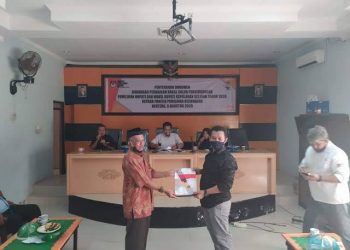 Bapaslon Perseorangan Serahkan Berkas Dukungan Perbaikan ke KPU Selayar