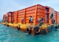 Kapal Tongkang Kalimantan Abadi 03 Tujuan Pelabuhan Merak Terdampar di Selayar