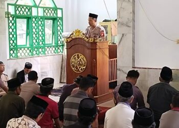Sosialisasikan Penerimaan Anggota Polri, Kabag SDM Polres Selayar Safari Jumat di Polebunging
