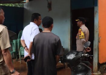 Kapolres Tinjau Sasaran Program Bedah Rumah Polres Kepulauan Selayar di Desa Tamalanrea