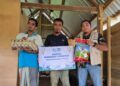 PLN Berbagi Bingkisan Ramadhan untuk Buruh Bangunan di Selayar
