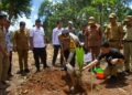 Penanaman Perdana Bibit Kelapa, Kapolres Selayar Tegaskan Dukungan Untuk Program Gemerlap