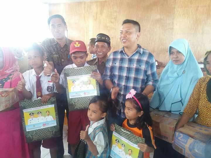 Salurkan Program Gratis BAZ di Kepulauan, Basli Ali dan Rombongan Tiba di Pelabuhan Benteng