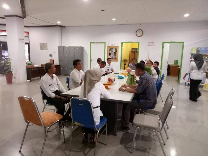 Dua Ratus Sembilan Puluh Kardus Arsip Sejarah Ditemukan Anggota DPRD di Kantor Dinas Perpustakaan & Kearsipan SulSel