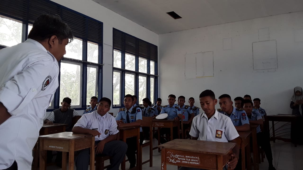 Cerdaskan Pemilih Pemula, KPU Sosialisasi di SMK 3 Kepulauan Selayar