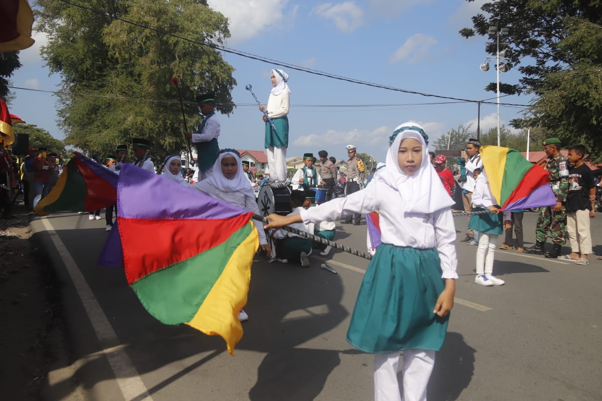 Pawai Pelajar & Drumb Band Semarakkan Tahun Baru Islam di Selayar