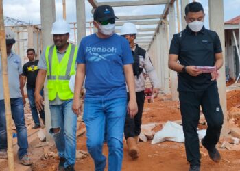 Bupati Basli Ali Tinjau Proyek Pelabuhan, Rumah Sakit dan PLTS di Pasimarannu