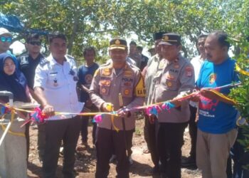 Kerjasama Bangun Sumur Bor Antara Polres Selayar dan Pemdes Kayu Bauk , 60 KK Terlayani Air Bersih