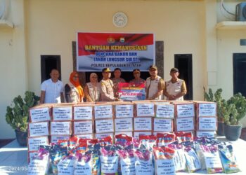 Polres Selayar Kirim Bantuan Pangan  dan Uang Tunai Untuk Korban Banjir dan Tanah Longsor Sulsel