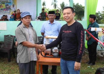 Syukuran Panen Raya di Jampea,  Bupati Basli Ali Bagikan Alsintan