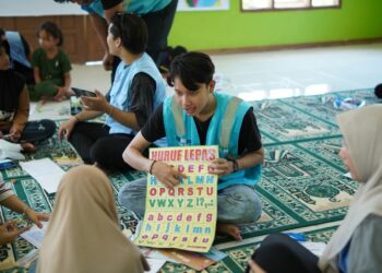 Dukung Pengembangan Pendidikan, PLN IP UBP Tello Gelar Program PLN Mengajar ke Daerah Pelosok