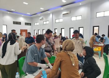 41 Anak Ikuti Sunatan Massal, Ratusan Warga Terlayani di Bakti Kesehatan Hari Bhayangkara ke-80 Polres Selayar
